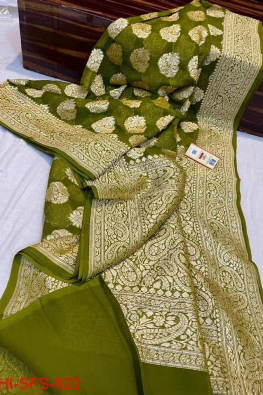 Aamazing Pure Banarasi Georgette Rich Pallu saree.
