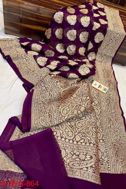 Aamazing Pure Banarasi Georgette Rich Pallu saree.