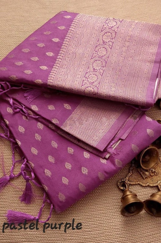Premium Soft silk saree with zari border & Tessels