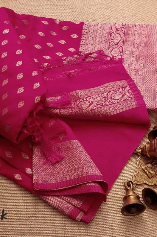 Premium Soft silk saree with zari border & Tessels